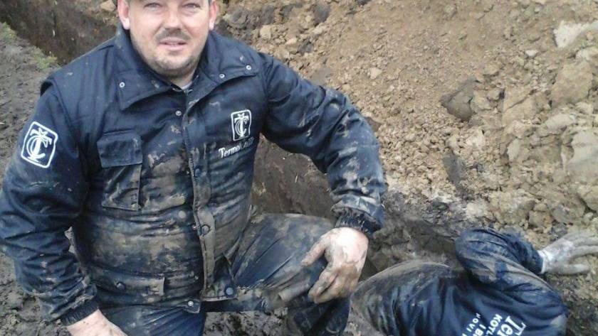 Instalacija vodovoda i kanalizacije termo celik glavni izvrsni direktor